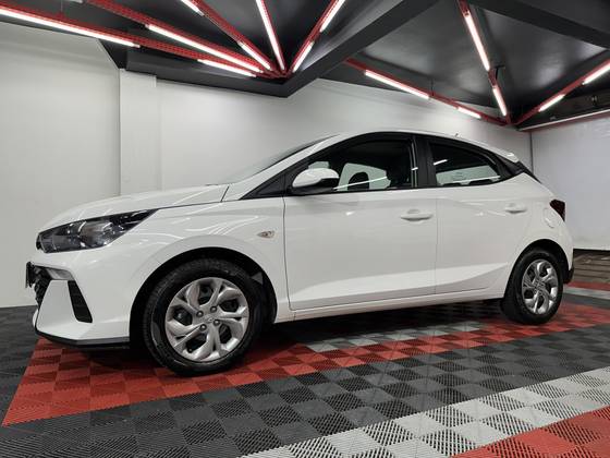 HYUNDAI HB20 1.0 12V FLEX COMFORT MANUAL HYUNDAI HB20 1.0 12V FLEX COMFORT MANUAL